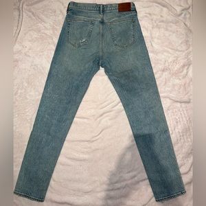 Abercrombie and Fitch Men’s Vintage Stretch 90s Slim Jeans Light Wash (30x32)